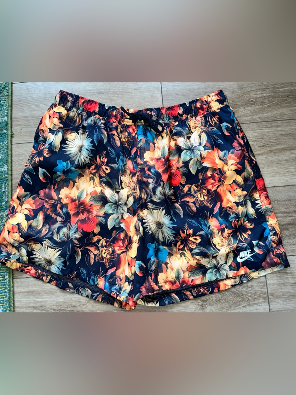 Men’s Nike Club Flow Mesh Lined Shorts Floral Above Knee Standard Fit Size XL